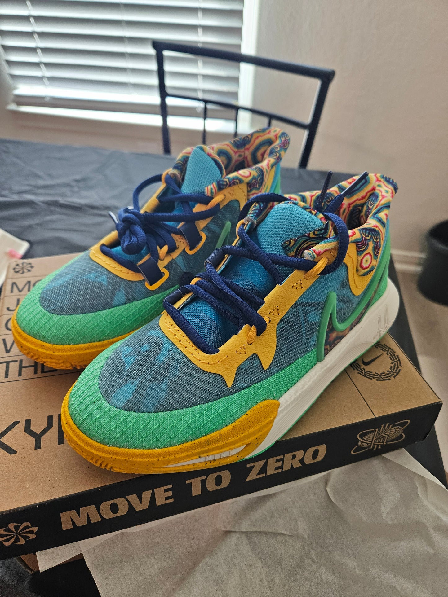 Kyrie 8 go Se (gs)