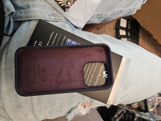 Iphone 15 pro phone case purple